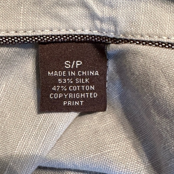 Tommy Bahama Men’s Short Sleeve Hawaiian style shirt Size small - Picture 4 of 4